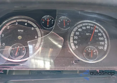 2010 Dodge Ram 1500 Slt/Sport/Trx z USA, uszkodzony, nr VIN 1D7RB1CP7AS196420